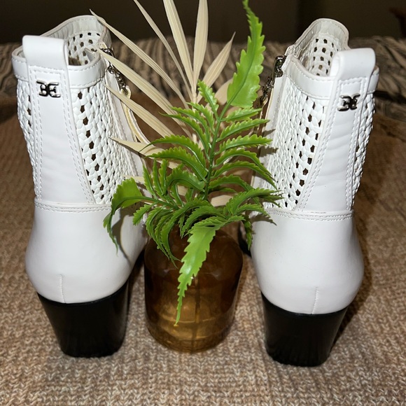 NWOT Sam Edelman size 11 women’s Elita white boots - Picture 9 of 10